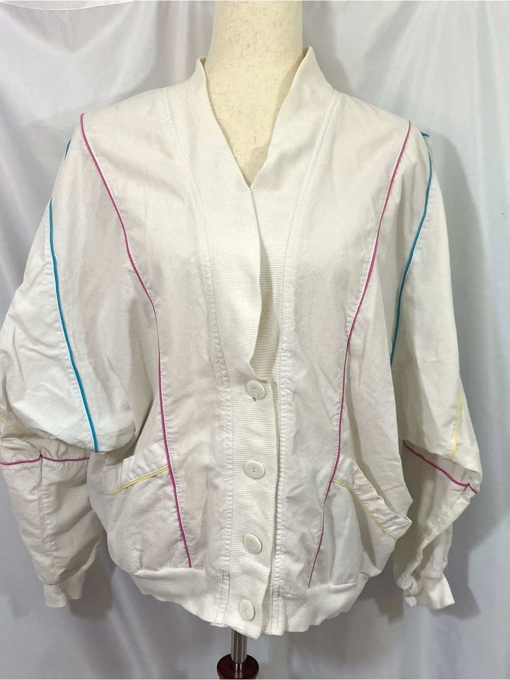Vintage 80’s Kathy Davis White Cardigan Size Large